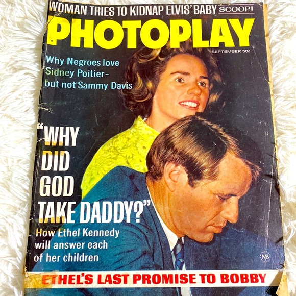 ETHEL KENNEDY PHOTOPLAY MAGAZINE SEPTEMBER 1969  Elvis & Priscilla - Picture 1 of 9